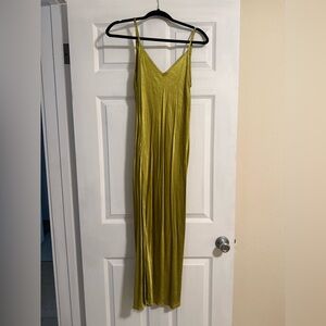 Green midi dress